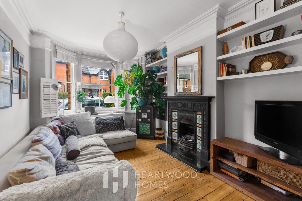 Property photo 2 of 20