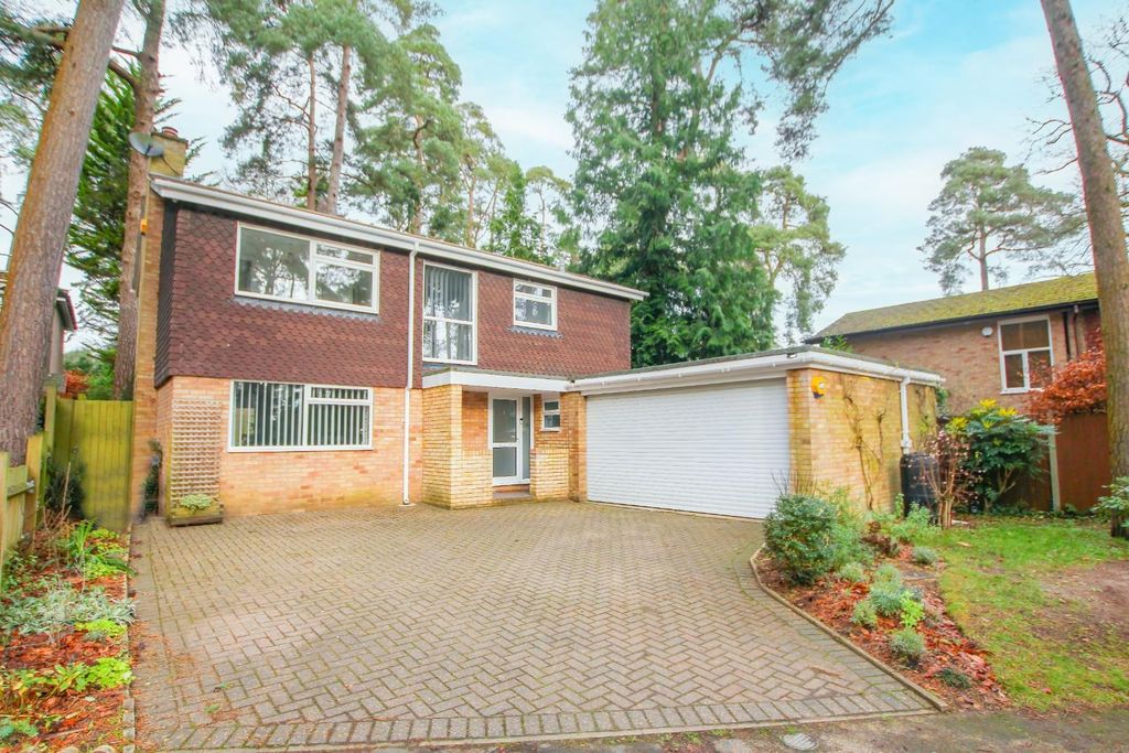 Property photo 1 of 18