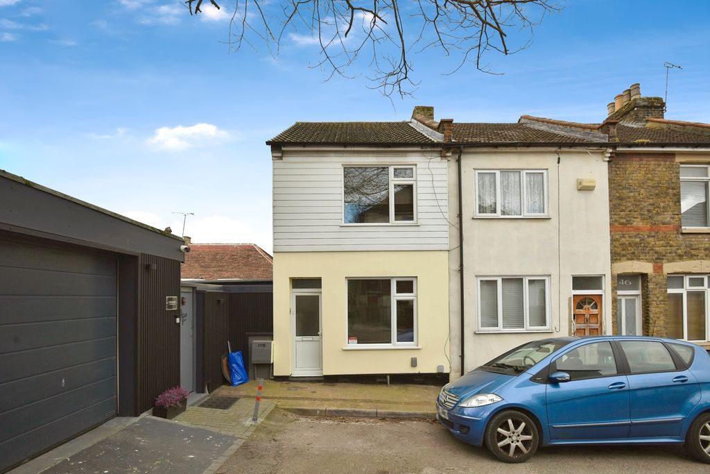 Property photo 1 of 14 Photo