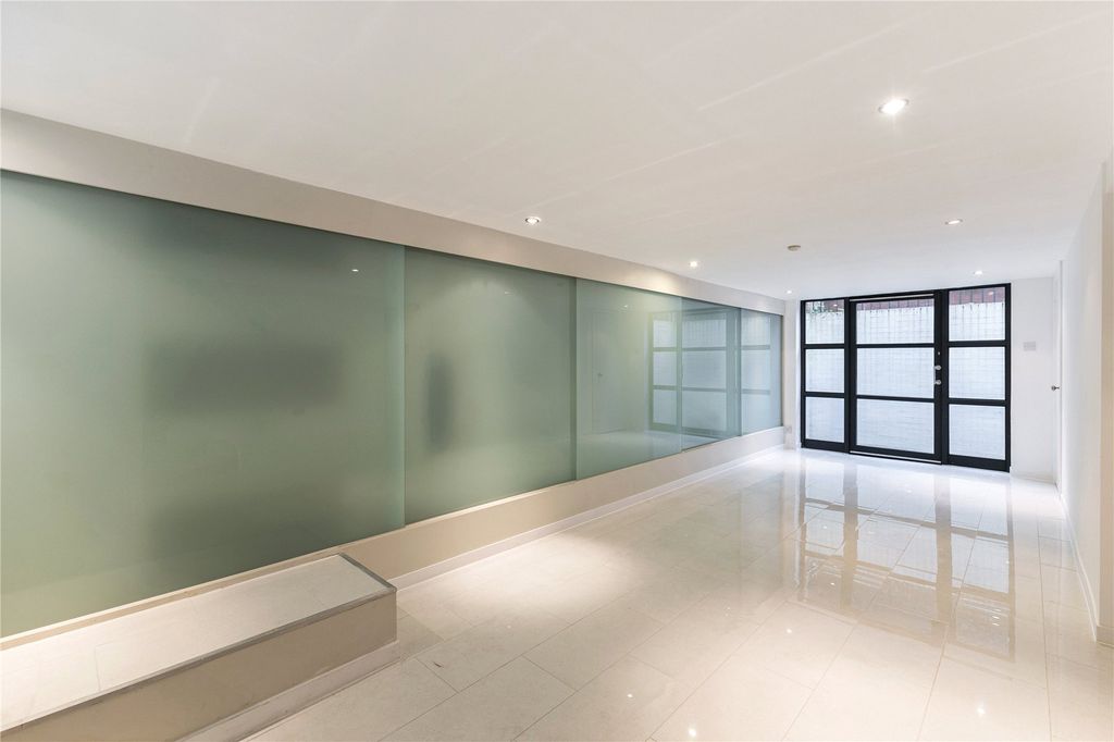 Property photo 3 of 13 Picture No. 15