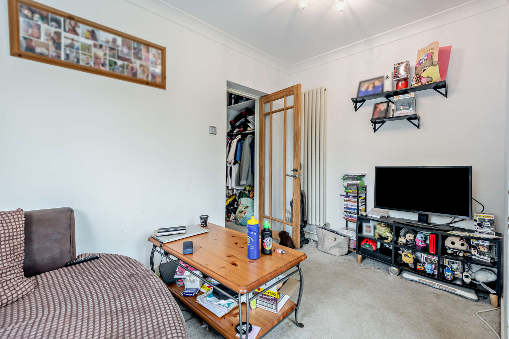 Property photo 2 of 12