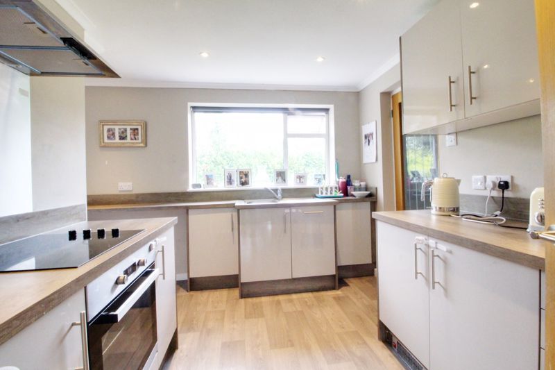 Property photo 3 of 16 Photo 29