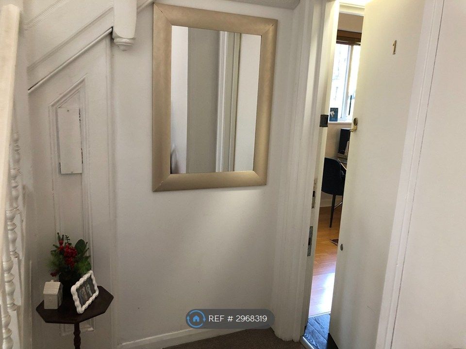 Property photo 2 of 16 Entrance