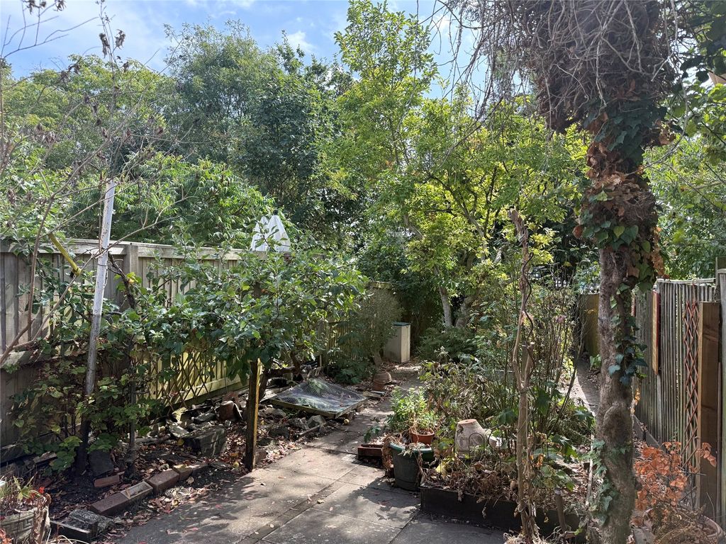 Property photo 2 of 13 Picture No. 12