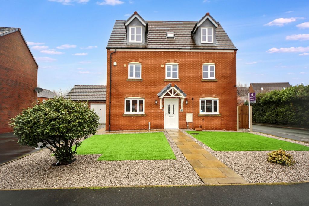 Property photo 1 of 25