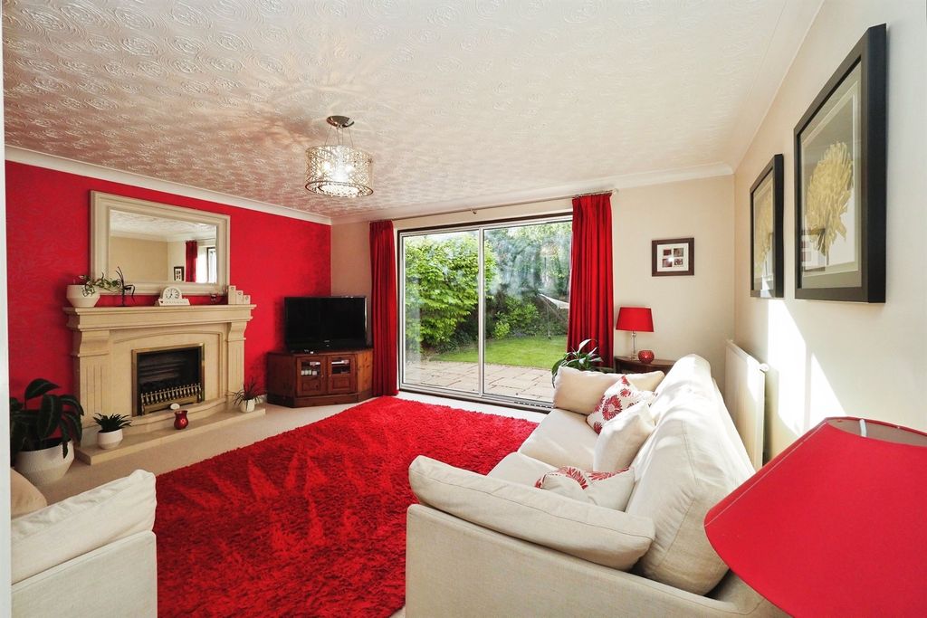 Property photo 3 of 17
