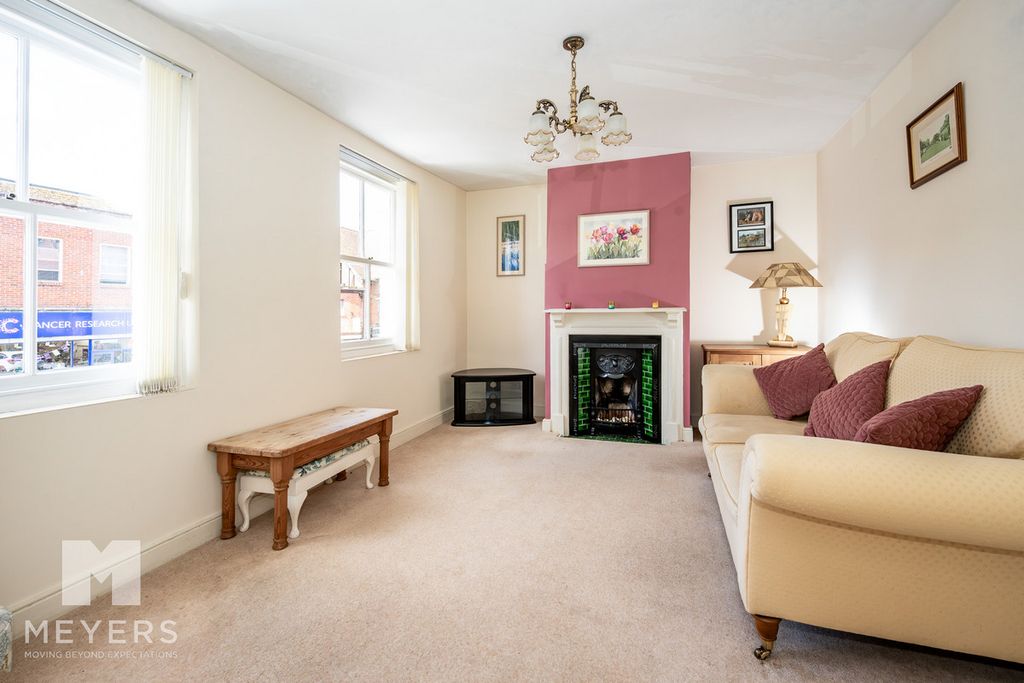Property photo 2 of 22