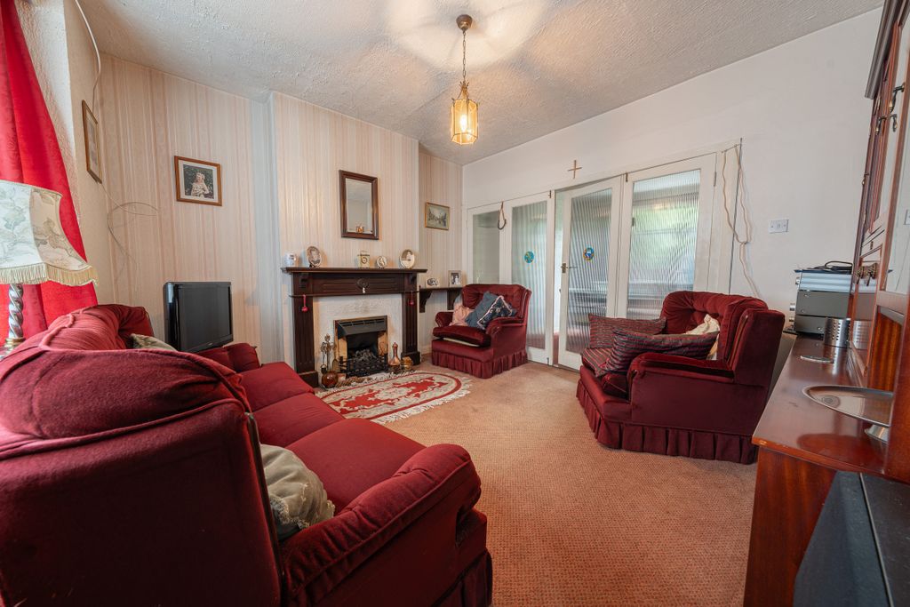 Property photo 2 of 20 Mll04613-Hdr