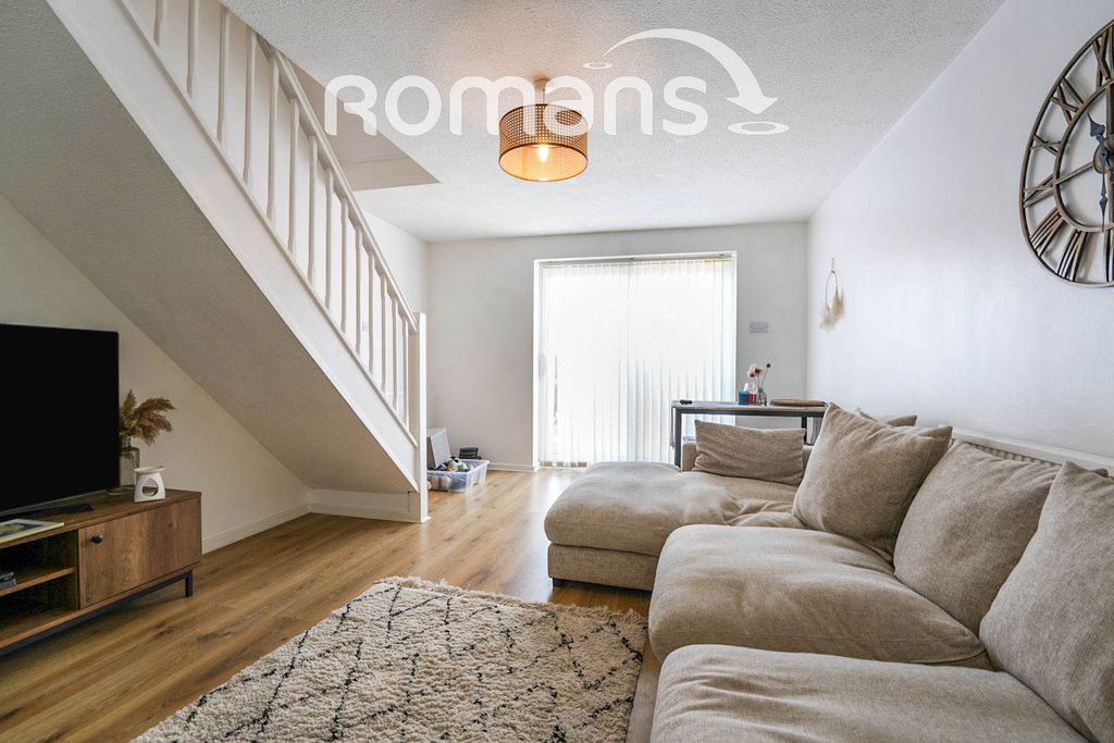 Property photo 3 of 8 3