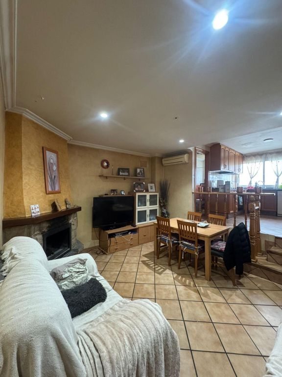 Property photo 3 of 29