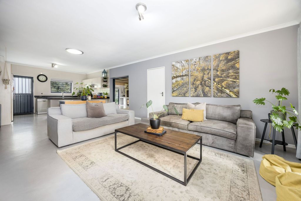 Property photo 1 of 25 Dbv1704842