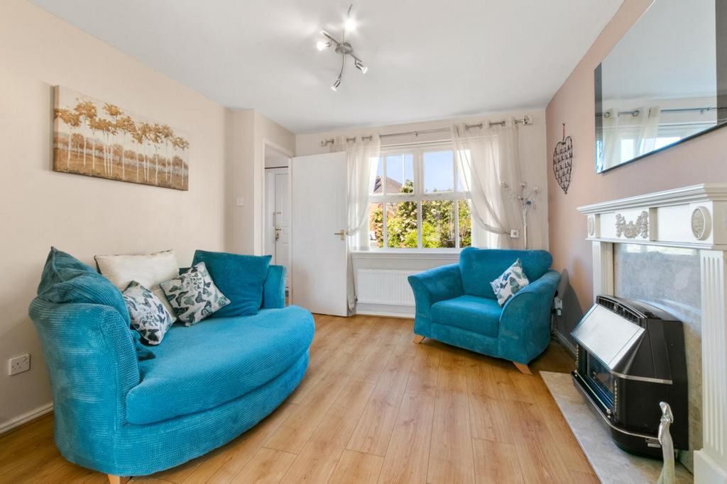 Property photo 2 of 35