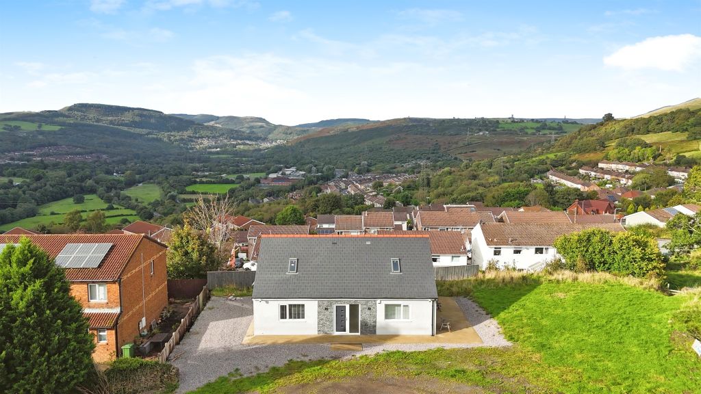 Property photo 1 of 31