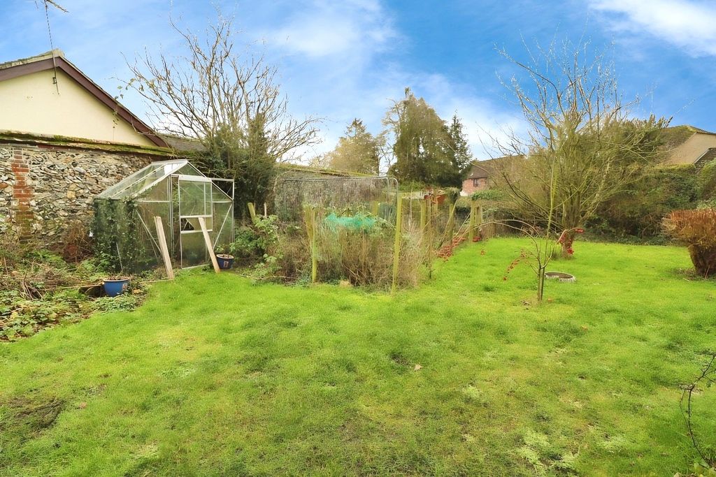 Property photo 2 of 4 Picture No. 01