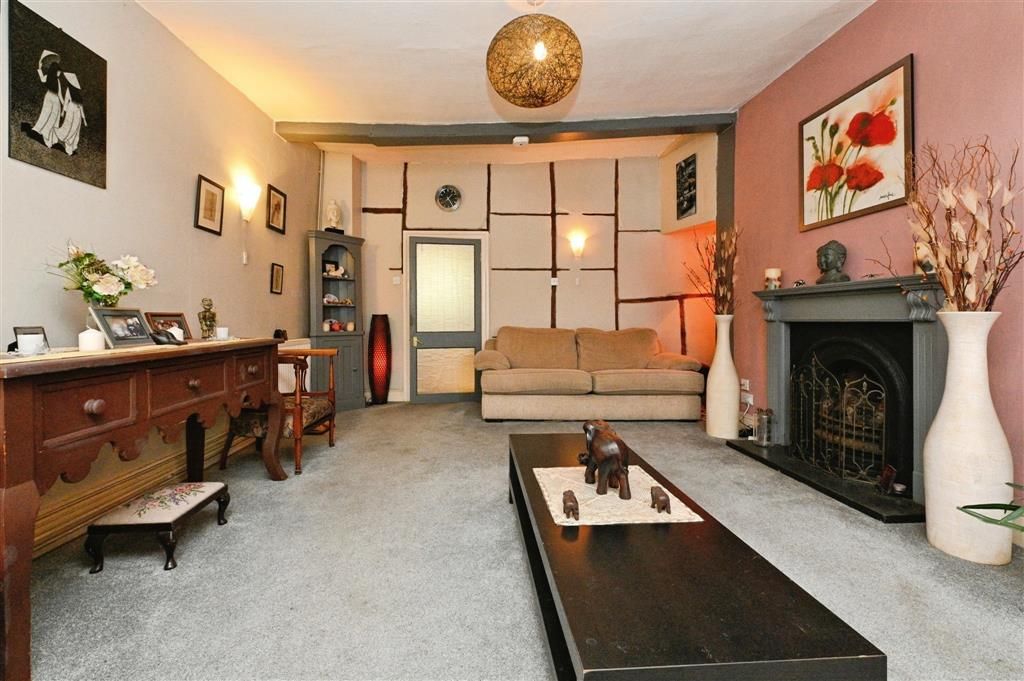 Property photo 2 of 6