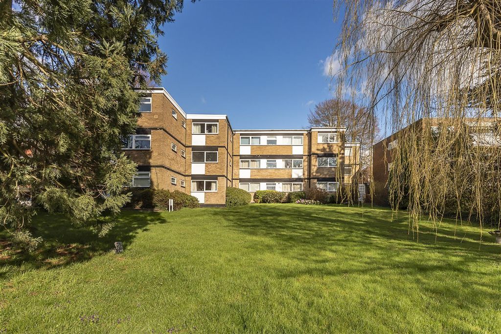 Property photo 1 of 10 4-Yardley-Court-16.Jpg