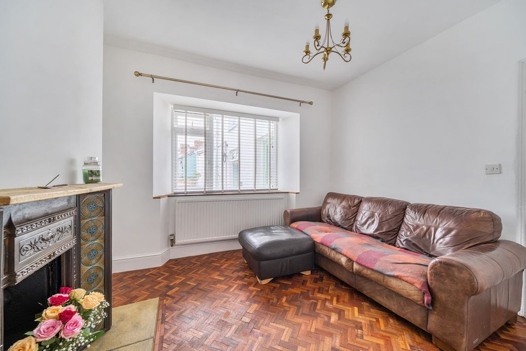 Property photo 3 of 20 1429545-20-69c14016576Dd