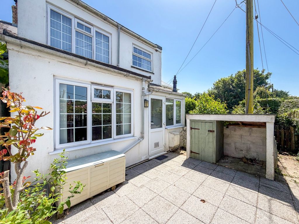 Property photo 2 of 19 4848351