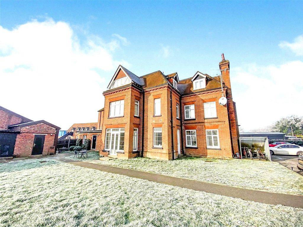 Property photo 1 of 11 Picture No. 28