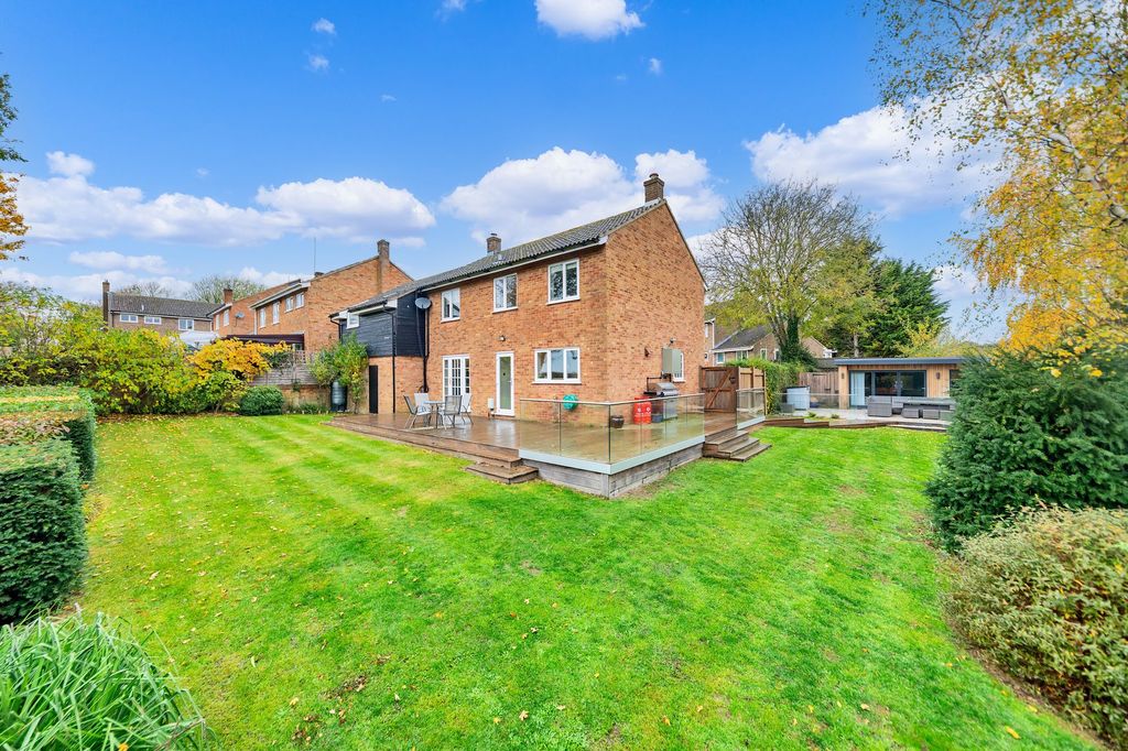 Property photo 2 of 20