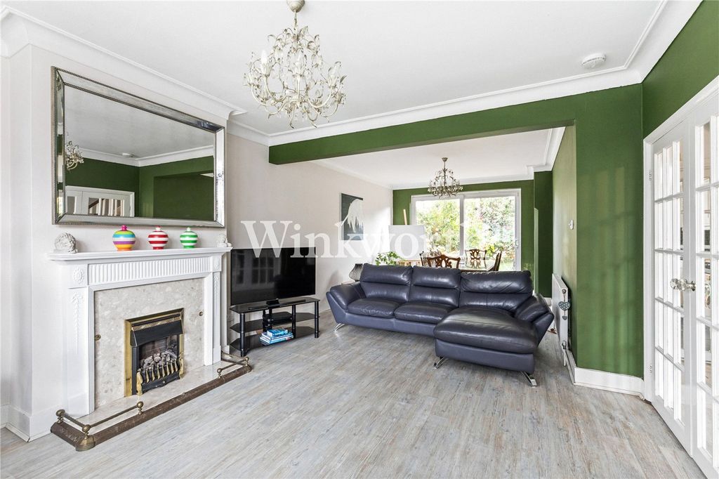 Property photo 3 of 16 Picture No. 03