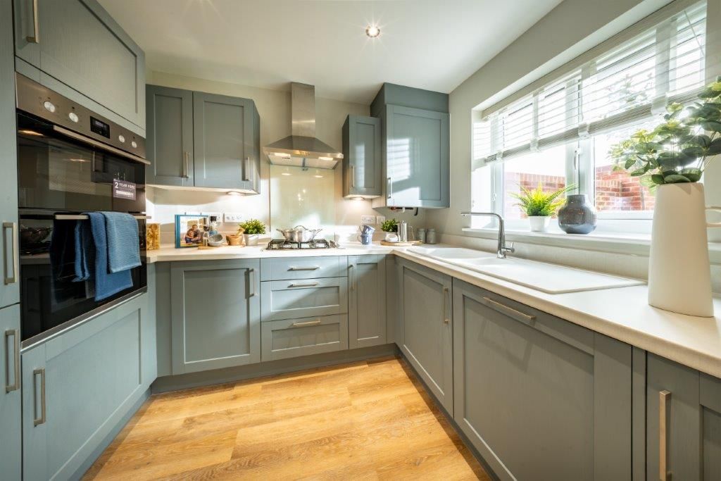 Property photo 3 of 11 Typical Interior 