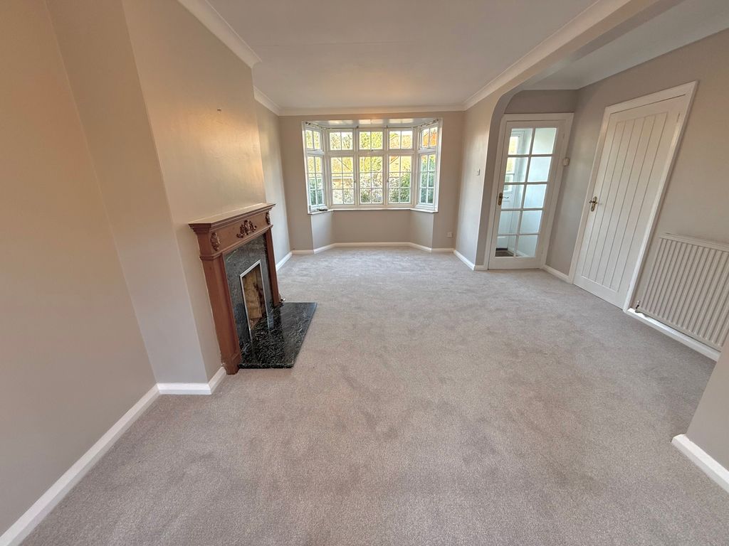 Property photo 3 of 11 Leap Lounge 1 New