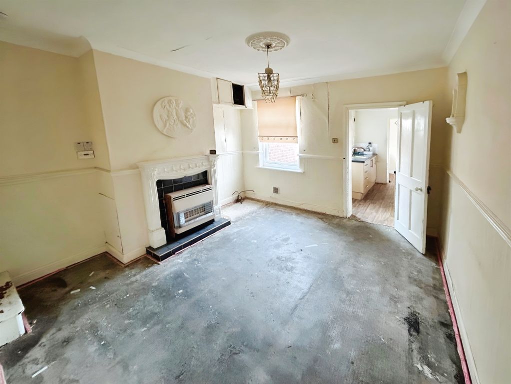 Property photo 3 of 14