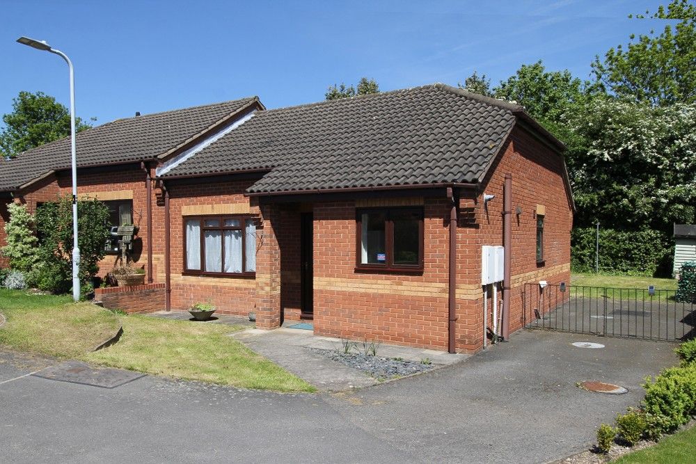 Property photo 1 of 26 Roesia Close (Main)