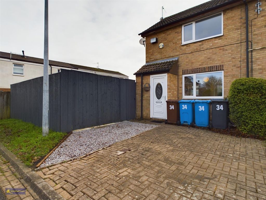 Property photo 1 of 9 Front