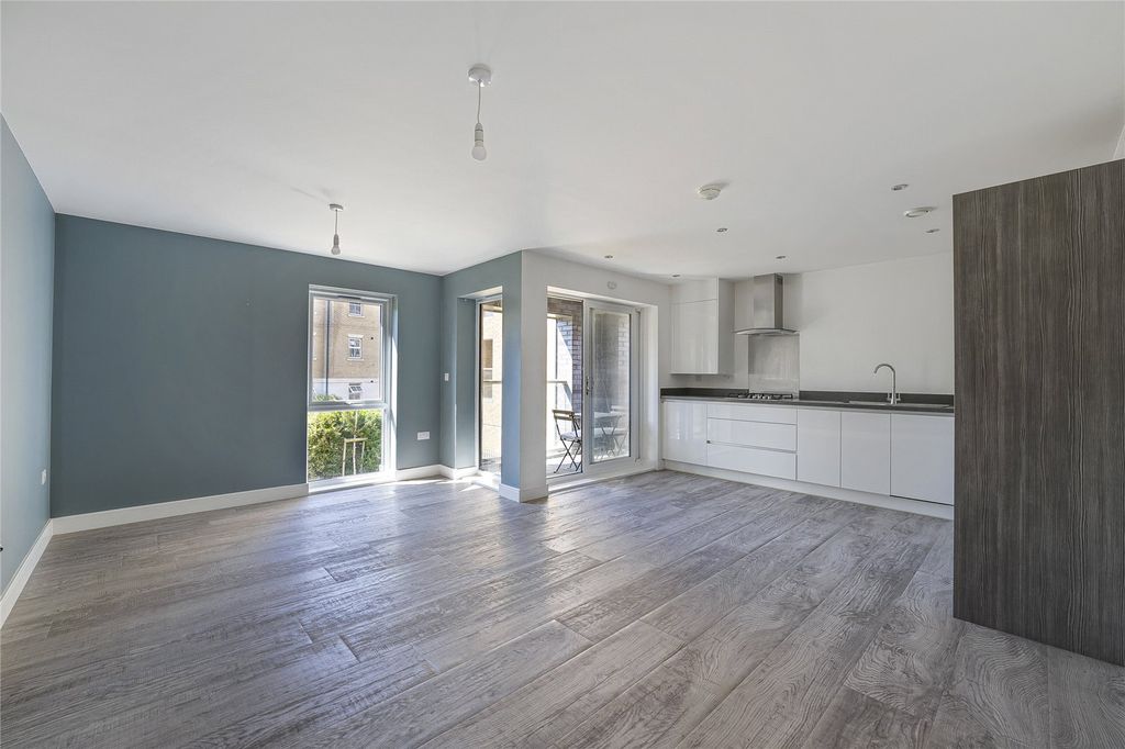 Property photo 2 of 18 Open Plan Living