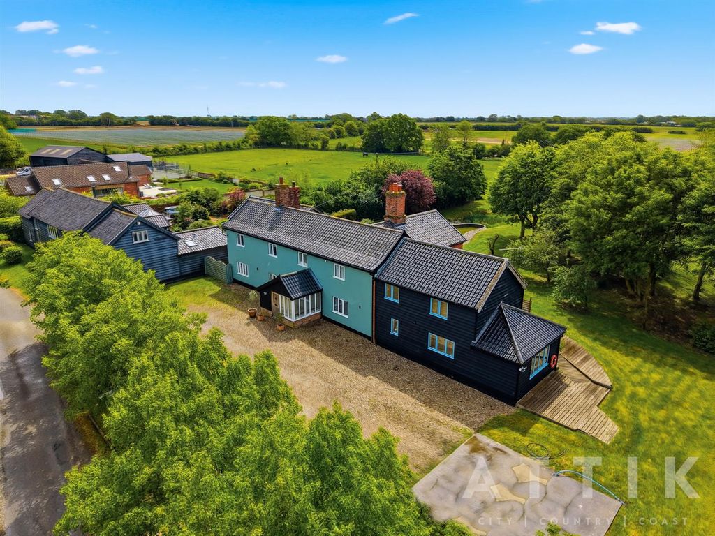 Property photo 1 of 94 Millway_Farm_092.Jpg