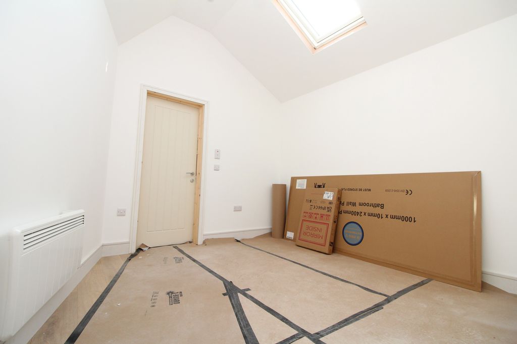 Property photo 3 of 3