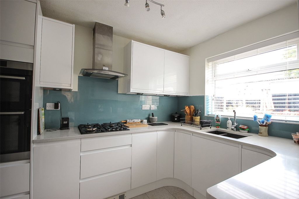 Property photo 3 of 17 Picture No. 11