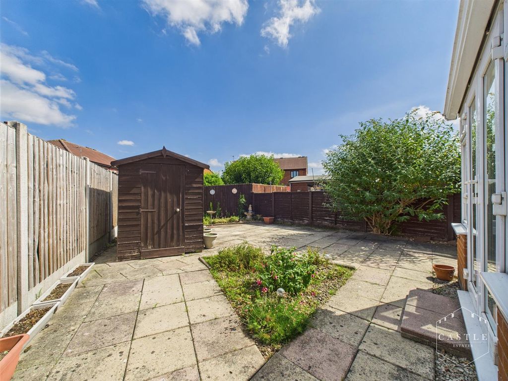 Property photo 2 of 15 Outside