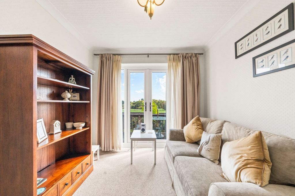 Property photo 3 of 22