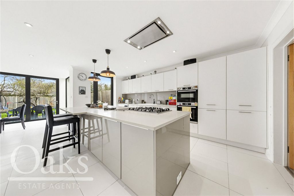 Property photo 1 of 16 Picture No. 14