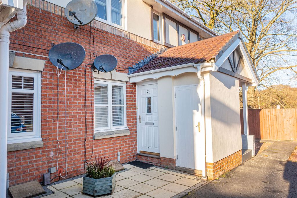 Property photo 2 of 22