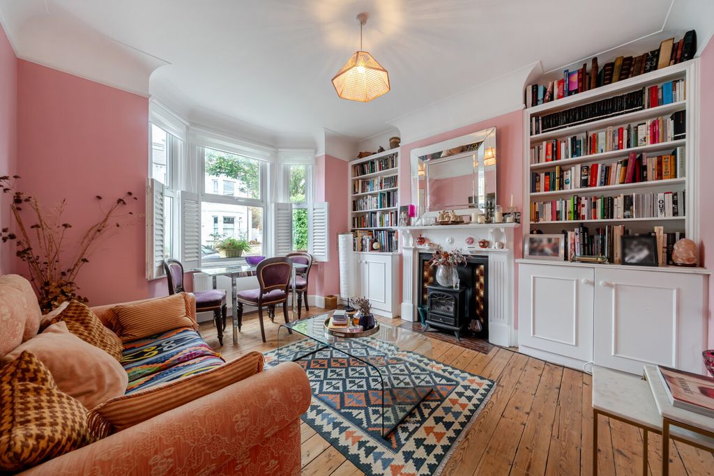 Property photo 2 of 13 1516001-8-6Aa1724...