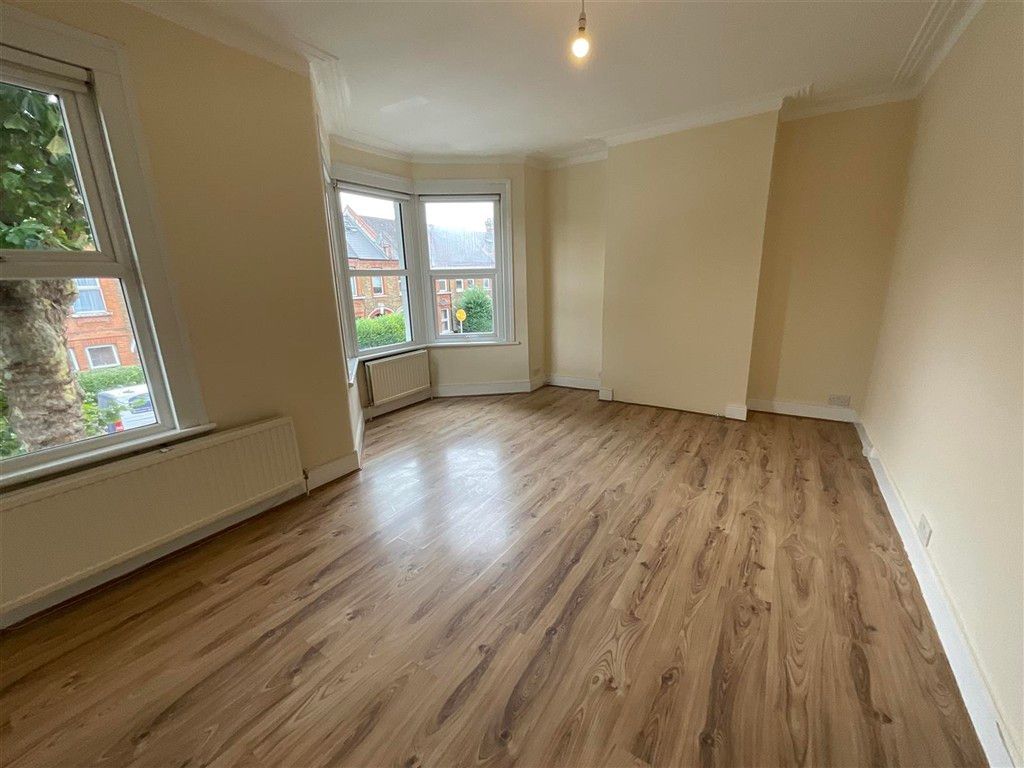 Property photo 1 of 20 Lounge/Dining Room
