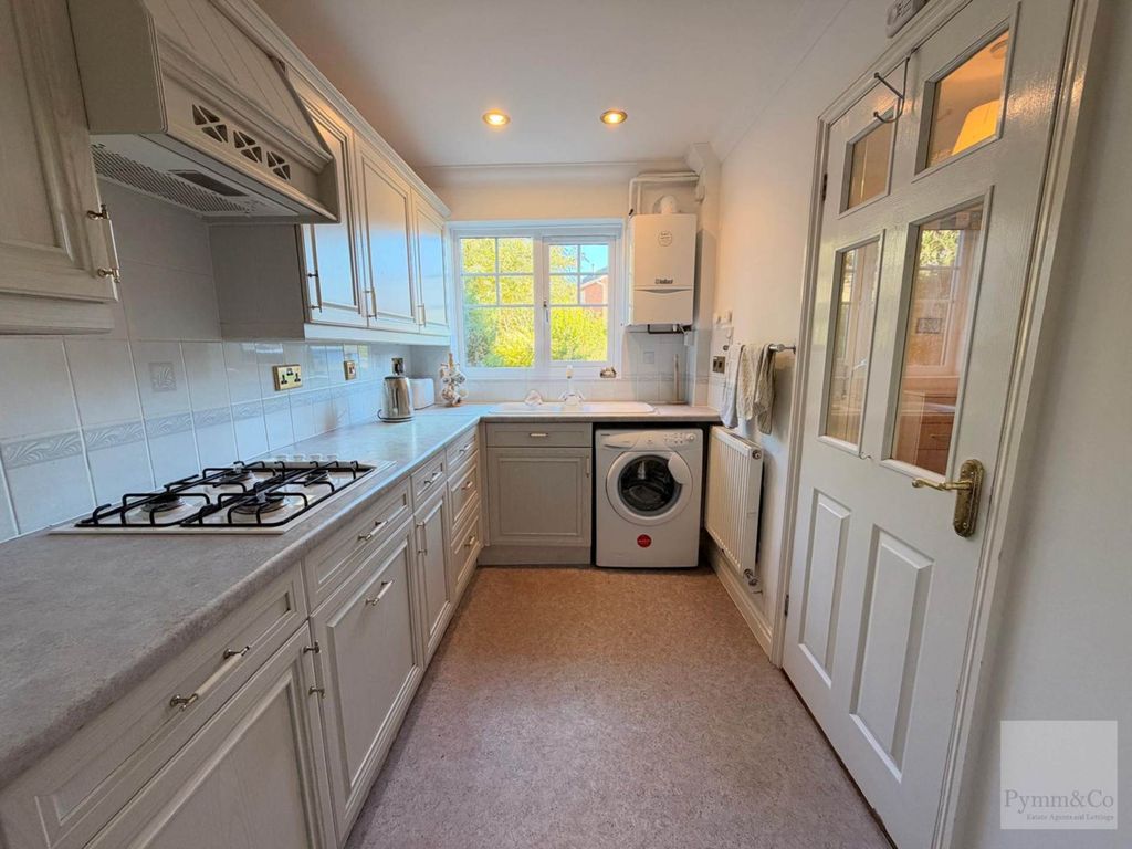 Property photo 3 of 24