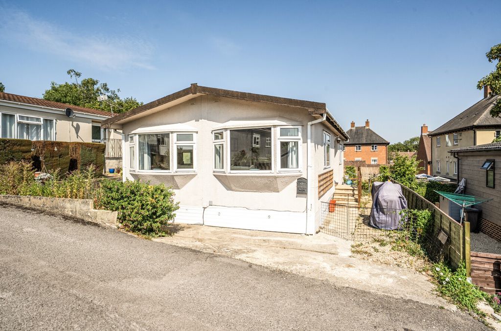 Property photo 1 of 12 149899816A6A0E5537796