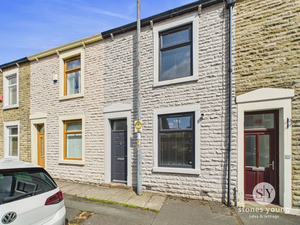 Property photo 2 of 16