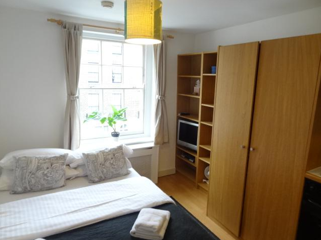 Property photo 1 of 3