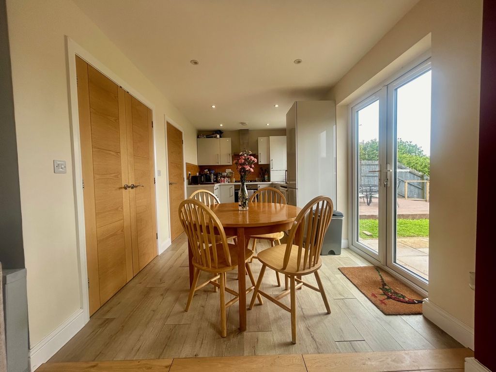Property photo 2 of 15 Image