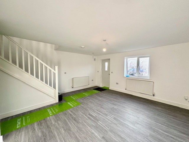 Property photo 2 of 14 Lounge