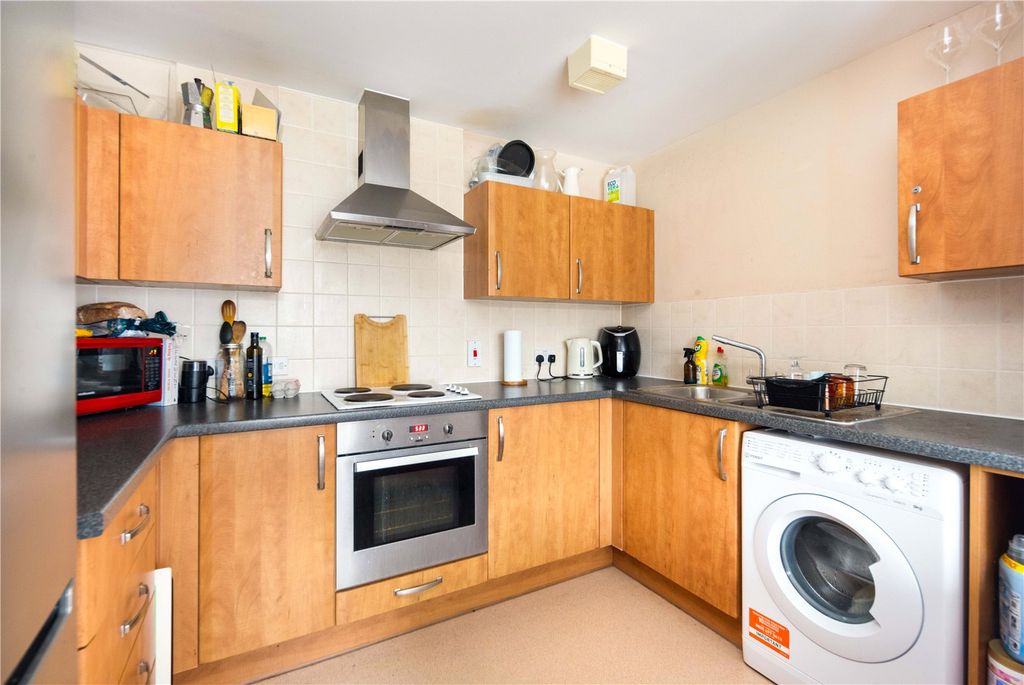 Property photo 3 of 22 Kitchen