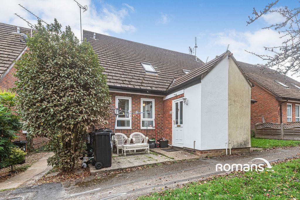 Property photo 1 of 11 Photo
