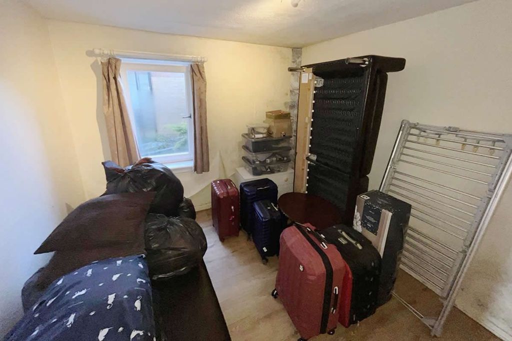 Property photo 2 of 6