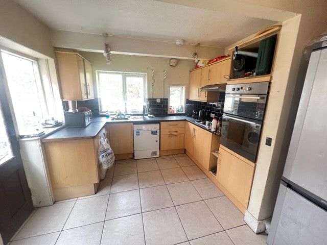 Property photo 2 of 8 Images